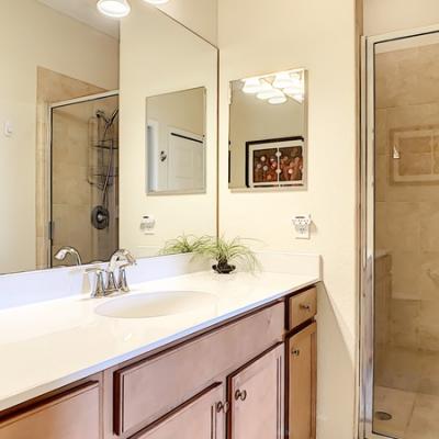 Grand Estuary master bathroom