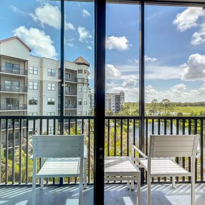 Grove Resort enclosed balcony