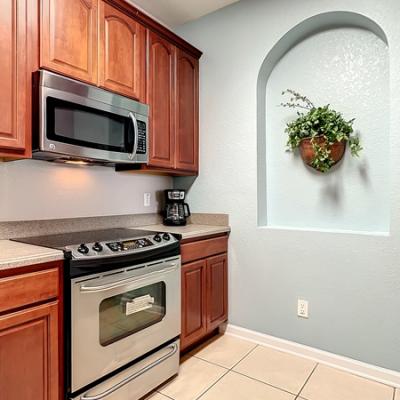 Vista Cay fully equipped kitchen