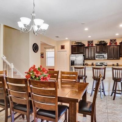 ChampionsGate dining area