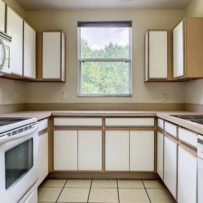 Kitchen with all appliances