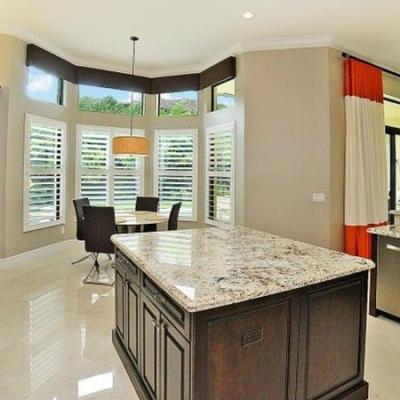 Elegant, modern, bright kitchen