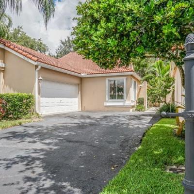 Single story single family home, Plantation, Florida